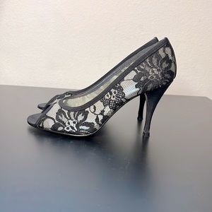 Black lace Stuart Weitzman peep toe heels sz 6